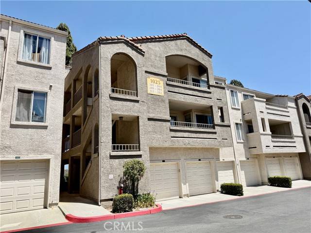 1025 La Terraza CIR 204, Corona, CA 92879