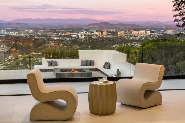 La Jolla, CA 92037,2082 Via Casa Alta