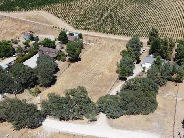 Paso Robles, CA 93446,5710 Fa-Rousse WAY