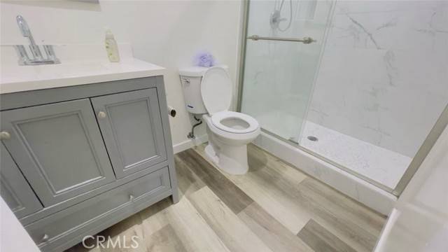 Long Beach, CA 90810,1458 W Summit ST E