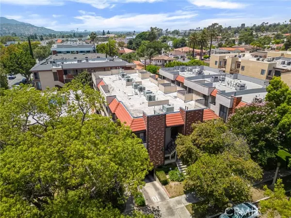 Glendale, CA 91202,1207 N Columbus AVE