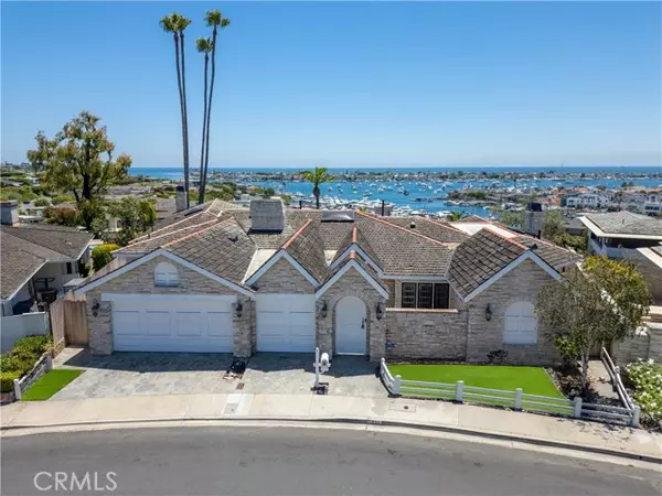 Corona Del Mar, CA 92625,1541 Dolphin