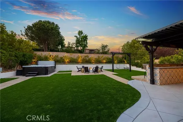 Simi Valley, CA 93065,231 Knoll Ridge RD