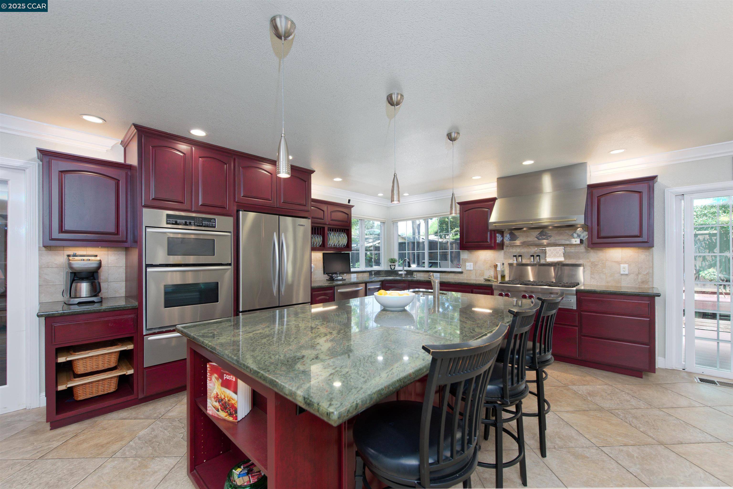 Concord, CA 94518,898 Luxury Dr