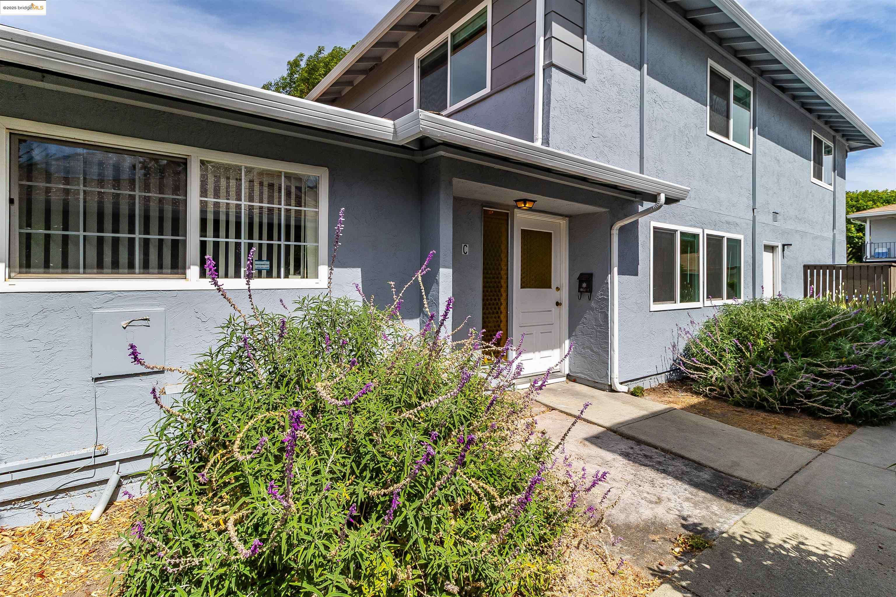 Concord, CA 94518,1064 Mohr Ln C