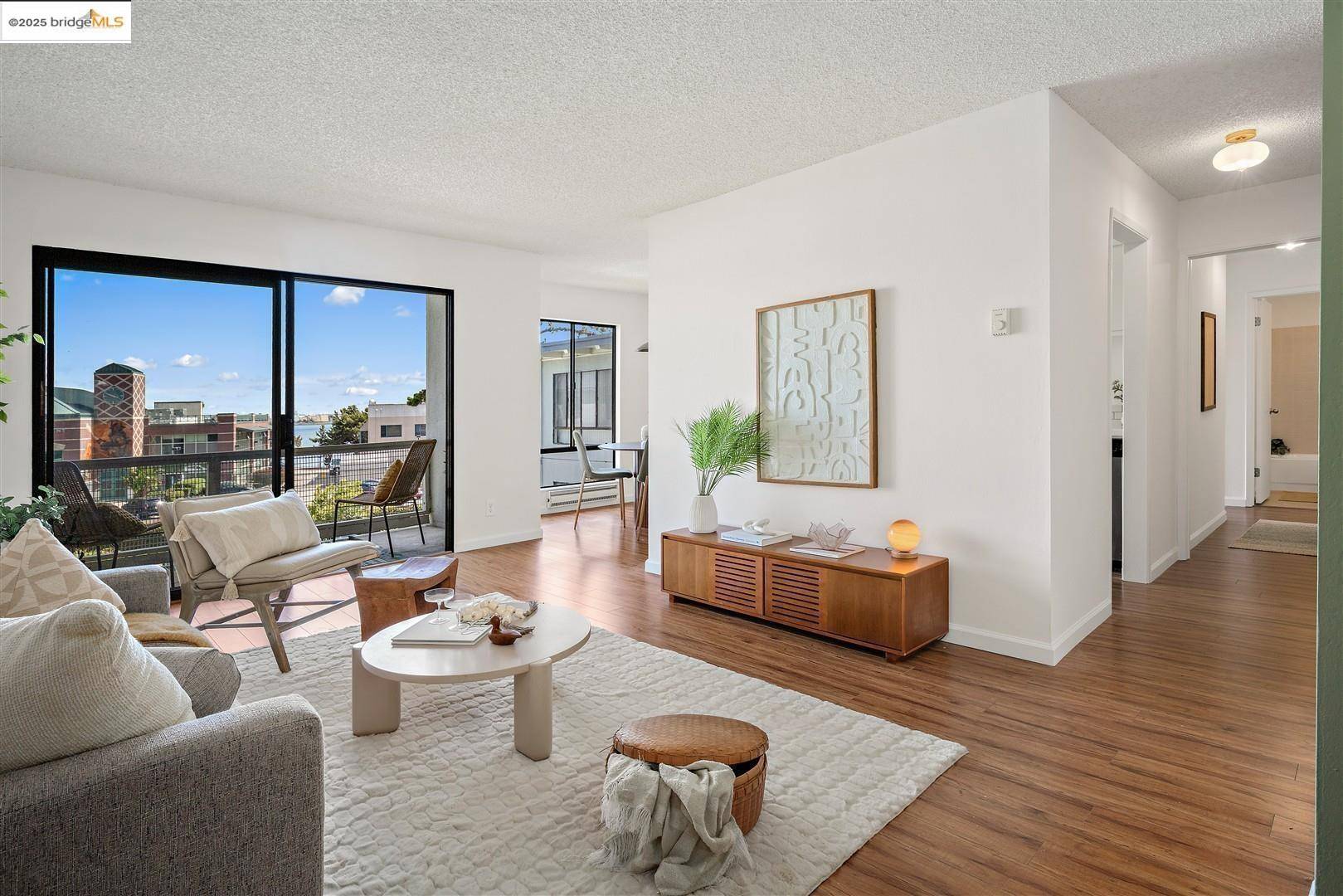 1 Captain DR D360, Emeryville, CA 94608