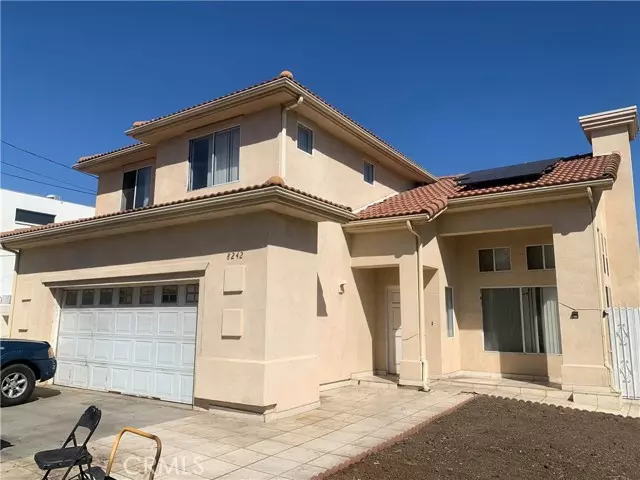 8242 Ventura Canyon AVE, Panorama City, CA 91402