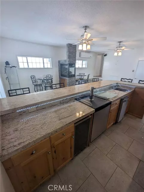 San Pedro, CA 90731,891 W Elberon AVE
