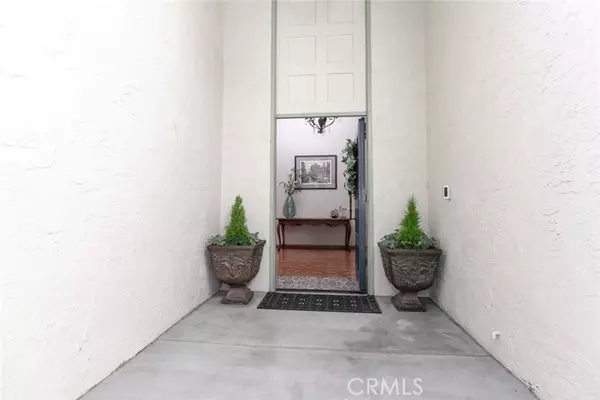 La Crescenta, CA 91214,3033 Hopeton RD