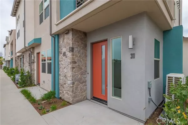 Covina, CA 91722,311 strike DR