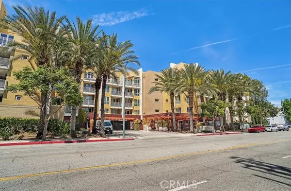 21301 Erwin ST 425, Woodland Hills, CA 91367
