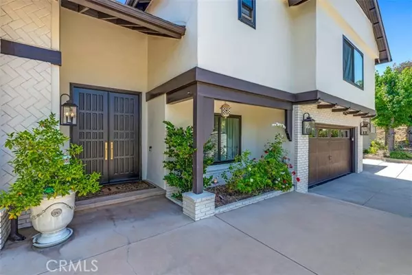 Glendale, CA 91206,2056 Dublin DR