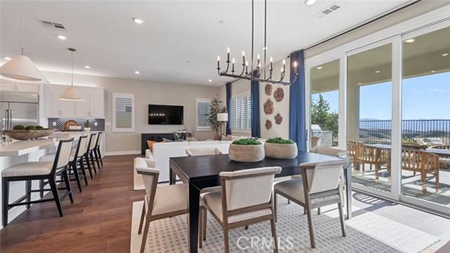 Valencia, CA 91354,29432 Via Diamante