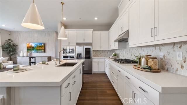 Valencia, CA 91354,24492 Via El Balneario