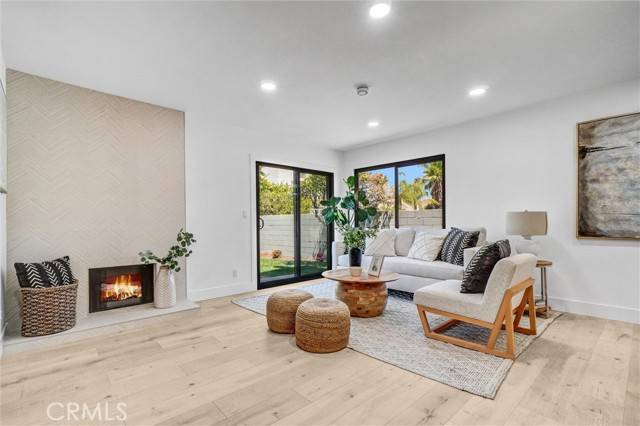 Santa Ana, CA 92703,738 Amberwood DR