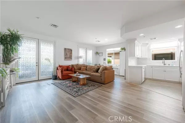 Pasadena, CA 91103,1448 N Fair Oaks AVE 207