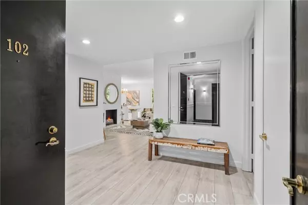 Encino, CA 91316,4949 Genesta AVE 102