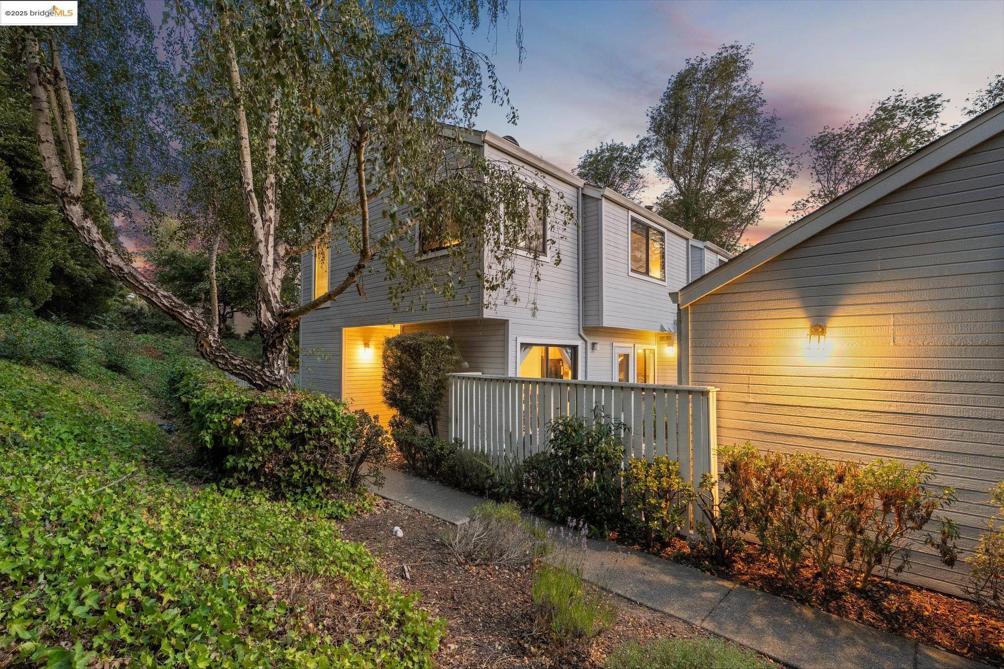 Richmond, CA 94806,3422 Sunleaf WAY