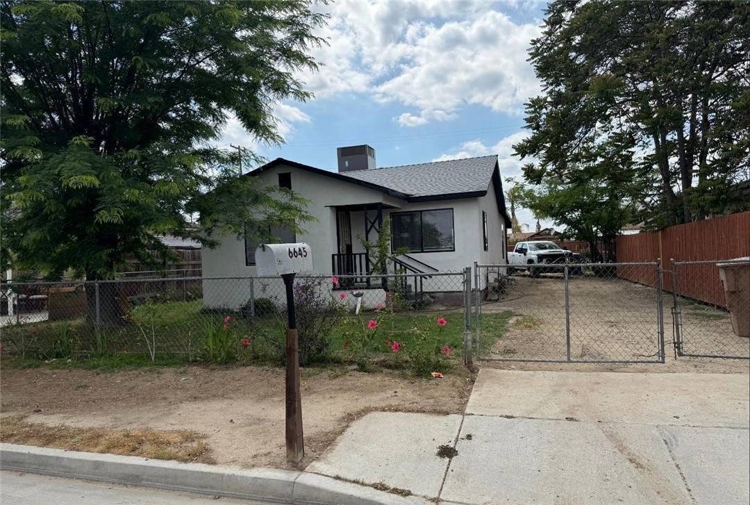 6645 Betty ST, Bakersfield, CA 93307