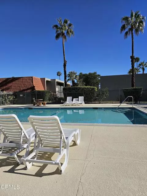 2166 N Indian Canyon DR B, Palm Springs, CA 92262