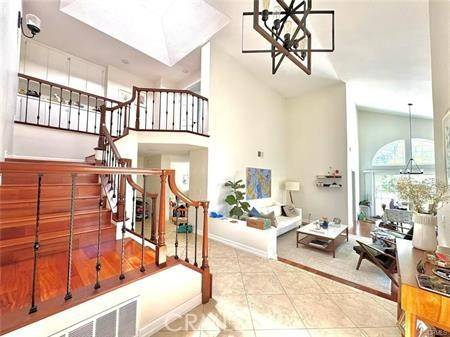 Irvine, CA 92614,72 Coral 38