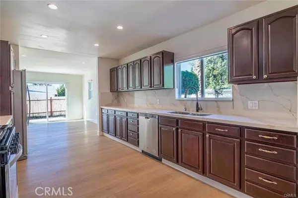 Tarzana, CA 91356,5457 Beckford AVE