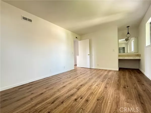 Huntington Beach, CA 92646,10231 Holburn DR