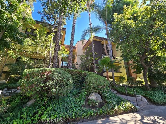 13214 Moorpark ST 201, Sherman Oaks, CA 91423