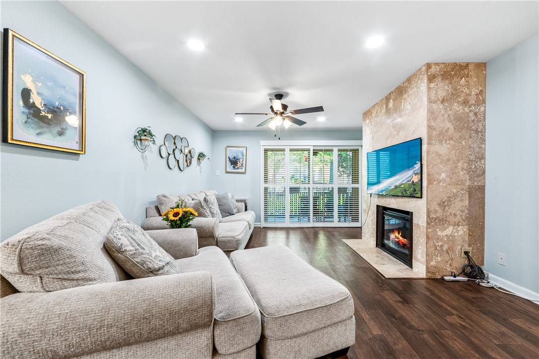 Long Beach, CA 90815,7890 E Spring ST 22F