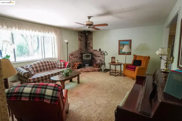 Sonora, CA 95370,21566 Hunts Rd