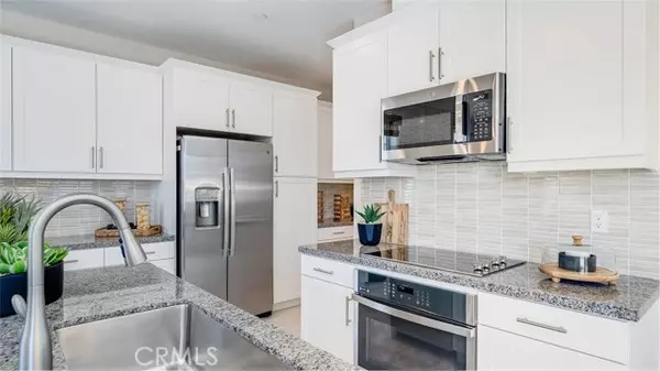 Ontario, CA 91762,2653 E Hyde Paseo