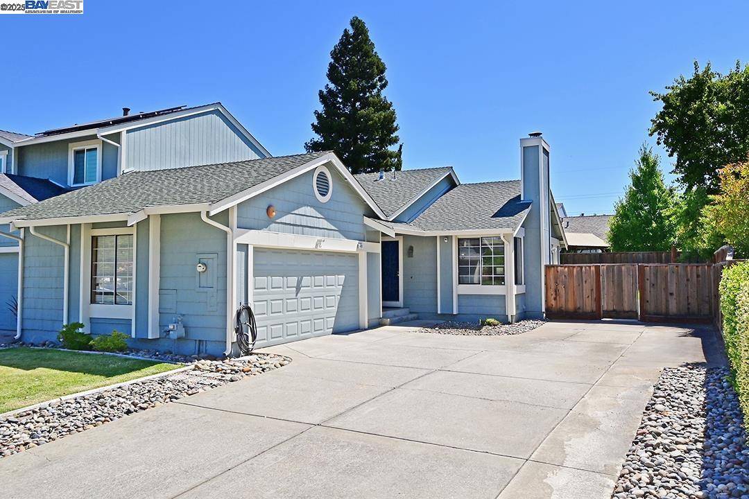 476 Mulqueeney St, Livermore, CA 94550