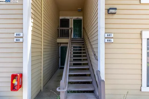 Martinez, CA 94553,683 Center Ave