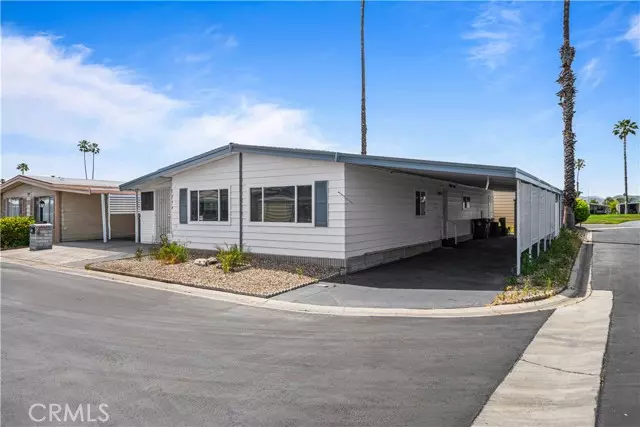 Hemet, CA 92545,601 N Kirby ST 33