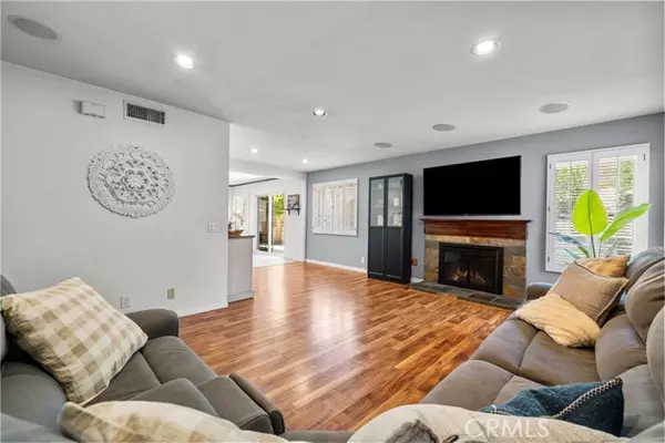 Saugus, CA 91350,21643 Masterson CT