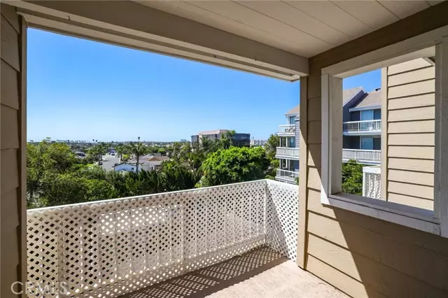 20331 Bluffside CIR A320, Huntington Beach, CA 92646