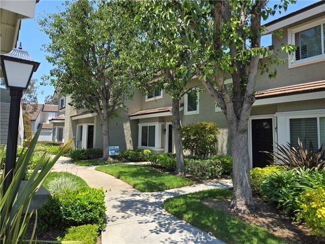 Irvine, CA 92614,569 Springbrook