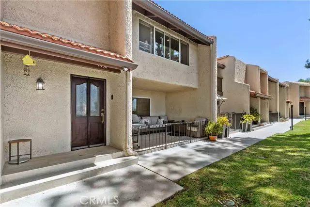 9436 Via Monique, Burbank, CA 91504