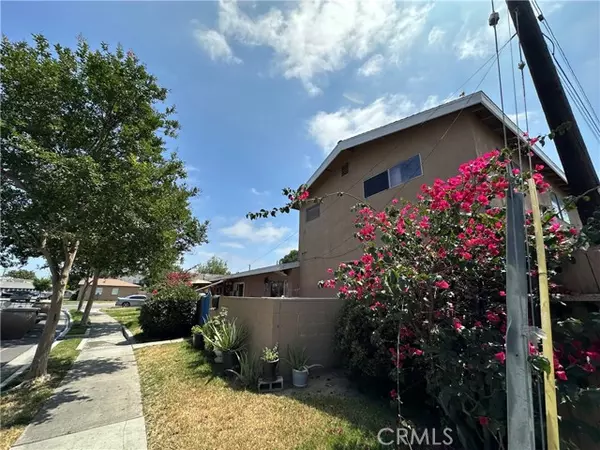 Anaheim, CA 92805,611 E Eton PL