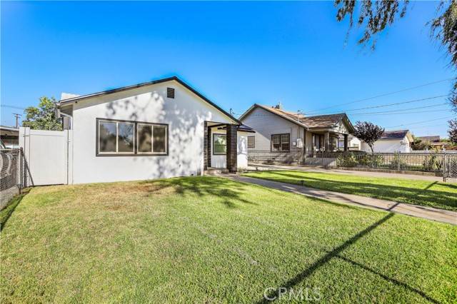 Redlands, CA 92374,1024 Lawton ST