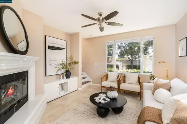 San Ramon, CA 94582,9752 Belladonna Dr