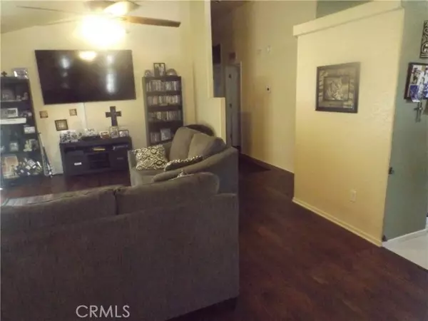 Canyon Country, CA 91351,19842 Canyon View DR