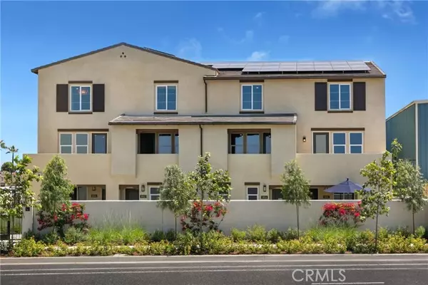 Compton, CA 90220,1652 W Sycamore DR