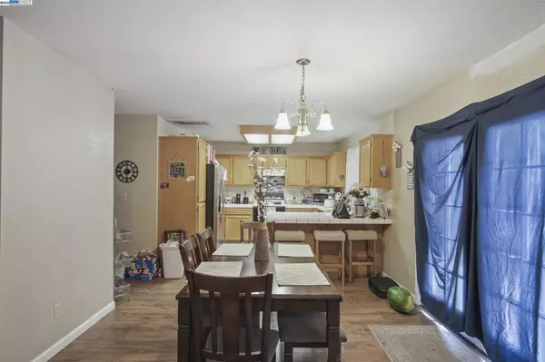 Gustine, CA 95322,1460 Portsmouth Ln