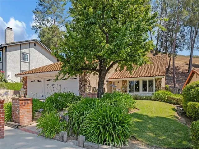 Agoura Hills, CA 91301,28702 Eagleton ST