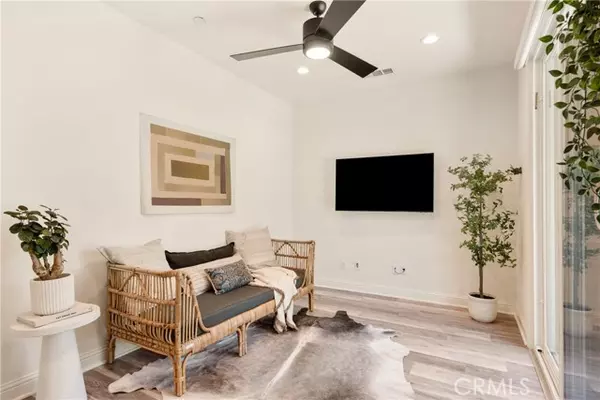 Irvine, CA 92614,161 Steely