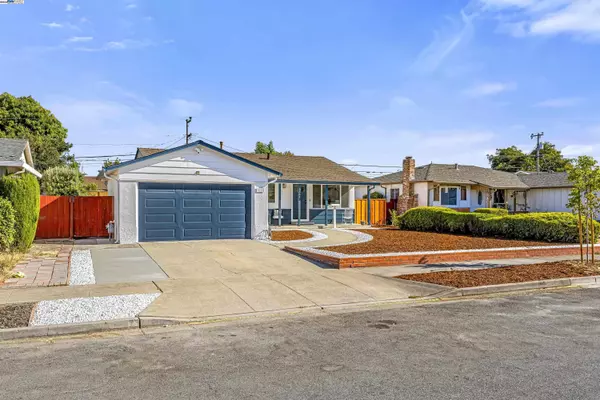Fremont, CA 94538,4564 Piper St