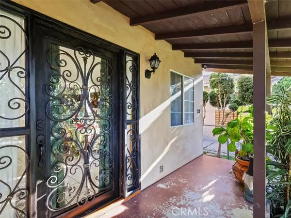 Maywood, CA 90270,4332 E 53rd ST