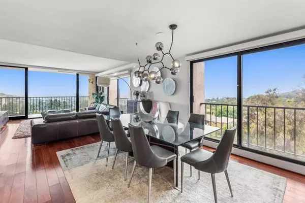 La Jolla, CA 92037,2500 Torrey Pines RD 805