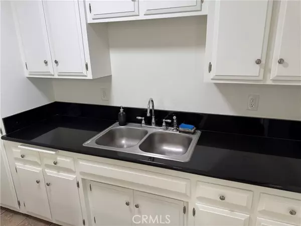 Glendale, CA 91201,1164 Irving AVE